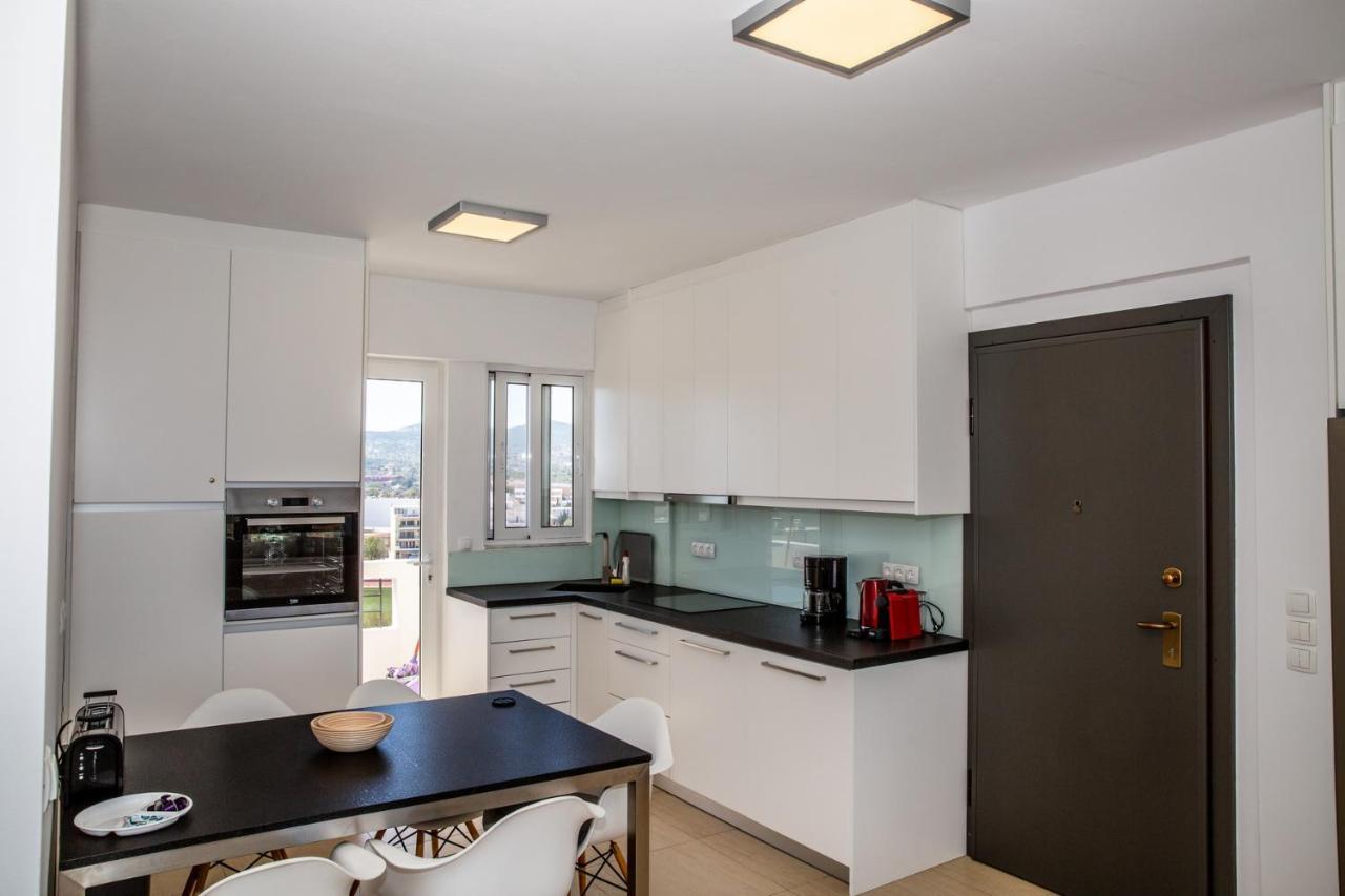 Komfort City Apartment "Elias" Mit Meerblick In Lavrio Extérieur photo